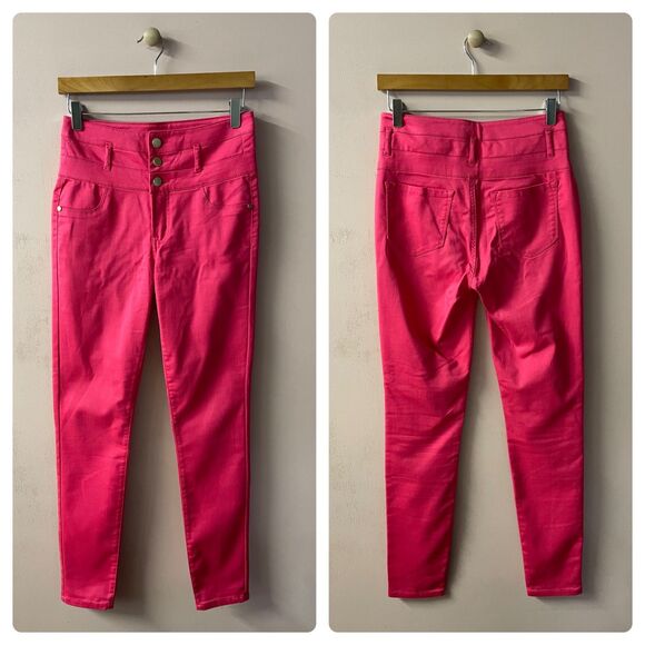 Charlotte Russe Refuge Pink 3-Buttoned High Waisted Skinny Jeans Size 6 EUC - Picture 1 of 10